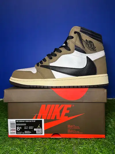 Jordan 1 Travis Scotts - Size 8.5, View more