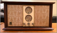 Vintage 1960s GE tube-drive AM/FM radio