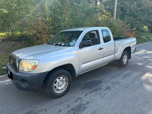  Toyota Tacoma in Cars & Trucks in City of Toronto - Image 2