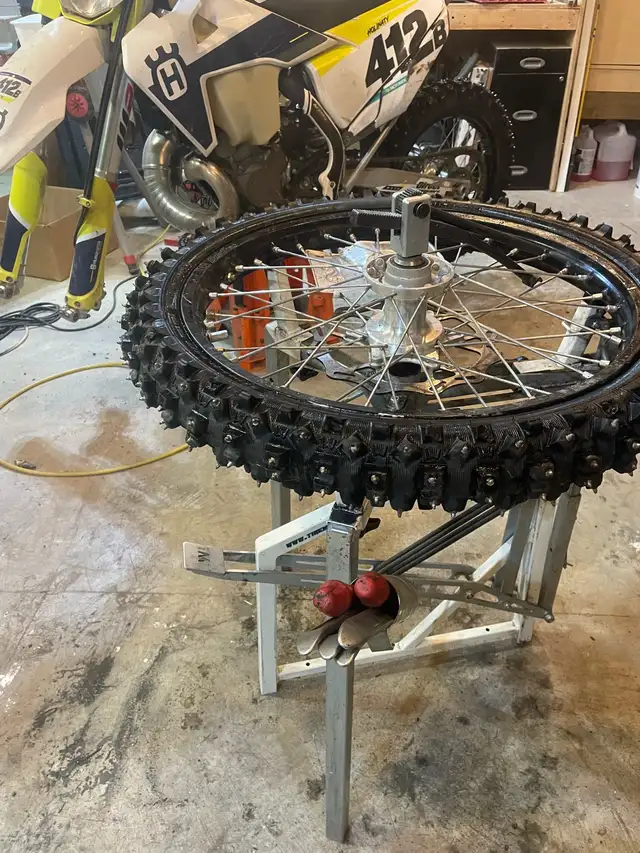 Dirt Bike Tire Change in Motorcycle Parts & Accessories in Calgary - Image 4