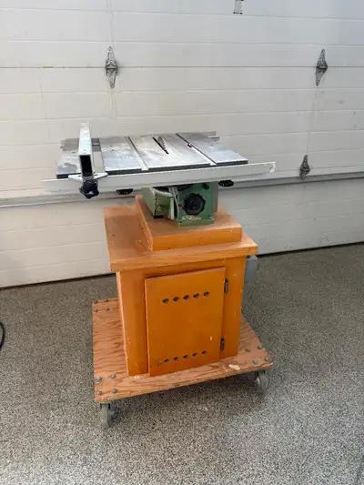 Precision Swiss Tablesaw. Love this saw but downsizing. Set up for mortise and tenon joinery. Includ...
