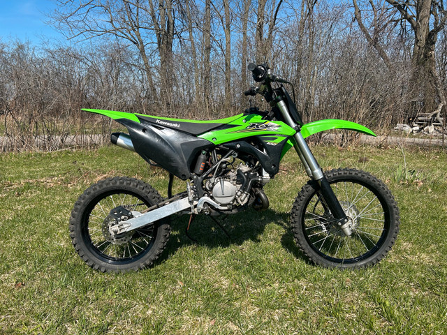 2017 kx 100 in Dirt Bikes & Motocross in Kawartha Lakes