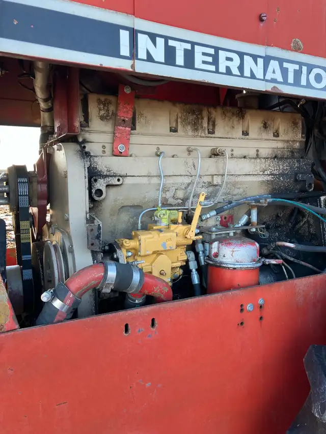 4586 international  in Farming Equipment in Fort St. John - Image 10