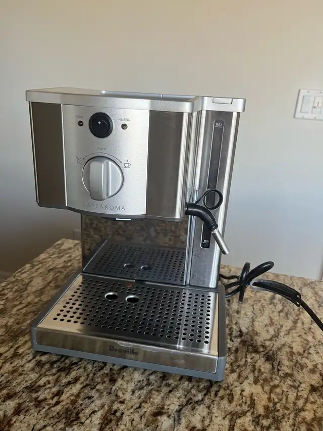 Breville Cafe Roma - clean and good condition in Coffee Makers in Kitchener / Waterloo - Image 3