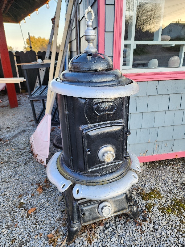 Antique Cast Iron Stove Arts & Collectibles Saint John Kijiji