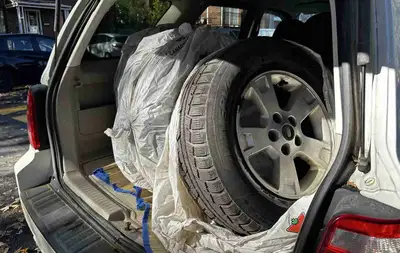 225/70R16 good for Ford escape 4 Winter tires used for 2 winters but not many km. Very good conditio...