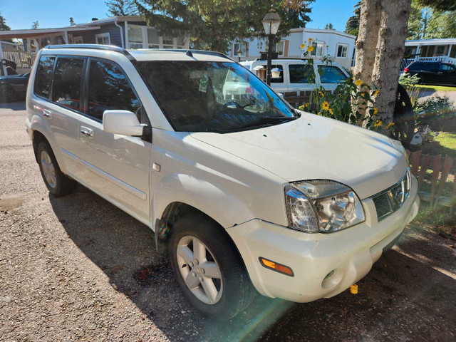 Nissan X-Trail SE 2005 4x4  in Cars & Trucks in Calgary - Image 2