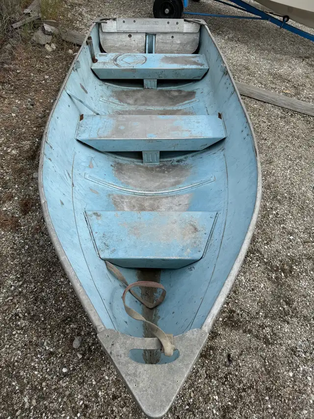 Aluminum boat for sale in Fishing, Camping & Outdoors in Penticton - Image 2