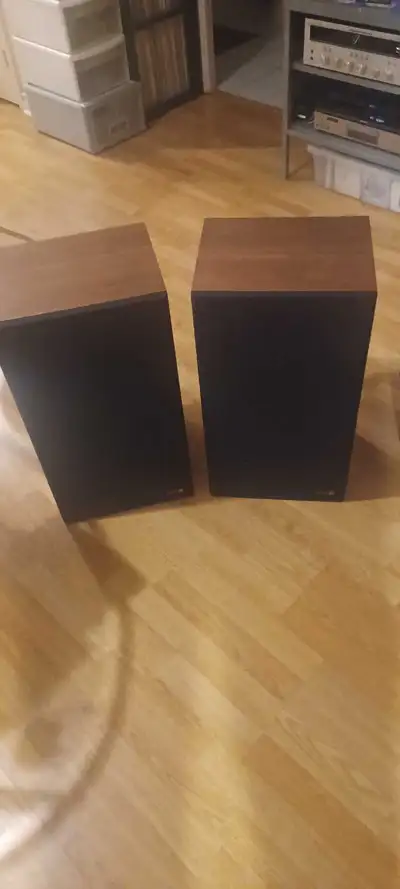 Pick up Scarborough celestion Ditton 200near mint condition