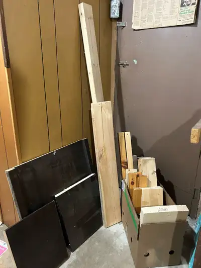 Free wood - pine offcuts / scraps / panel, View more