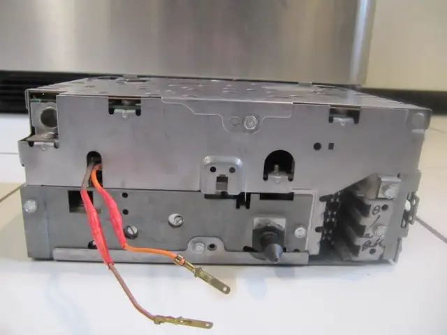 AC Delco Model 16050353 AM FM Cassette Stereo Equalizer Cir 1987 in Arts & Collectibles in Mississauga / Peel Region - Image 8