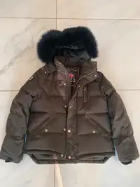 Kid’s authentic Moose Knuckles Winter jacket size in Large