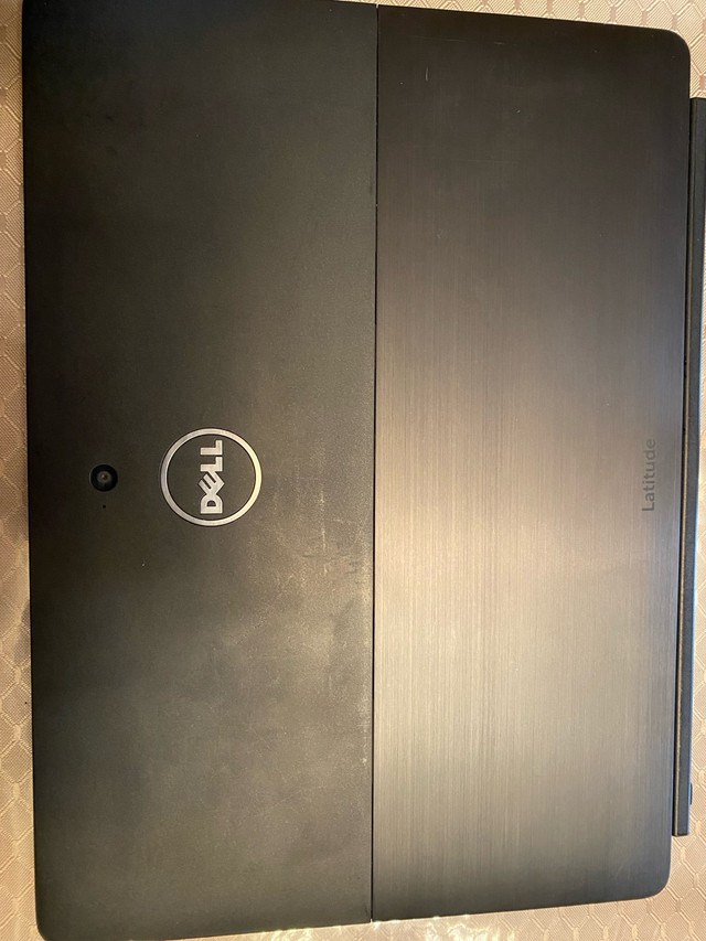 Dell Latitude 5285 2-in-1 in Laptops in Oshawa / Durham Region - Image 2