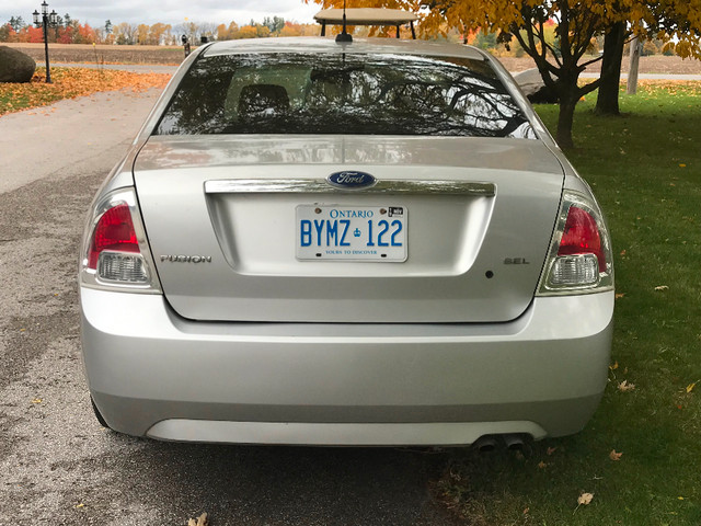 2009 Ford Fusion in Cars & Trucks in Markham / York Region - Image 2