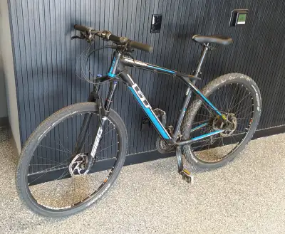 GT Karakoram Mountain Bike, View more