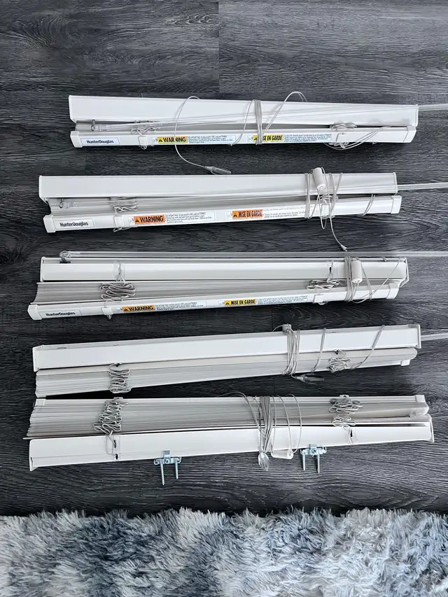 Hunter Douglas Mini-Blinds in Window Treatments in Calgary - Image 2
