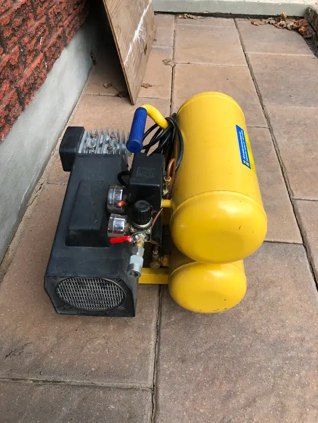 2HP 4.6 Gallon Air Compressor | Power Tools | Ottawa | Free local ...