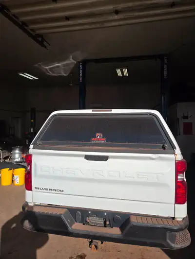 TRUCK CAP ONLY. CAME OFF A 2021 CHEV SILVERADO 1500 SERIES. FITS 6FOOT 6 INCH BOX. $1500.00. SORRY N...