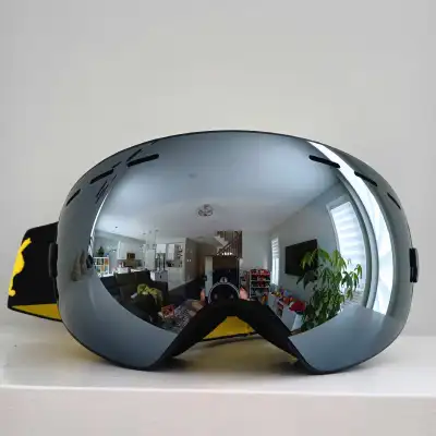 Brand New Goggles UV Anti-fog OTG