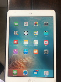 iPAD mini white colour