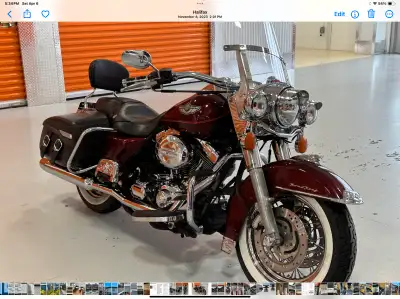 2003 road king. Mint condition.lots of extras. Cams recently done. Needs nothing.