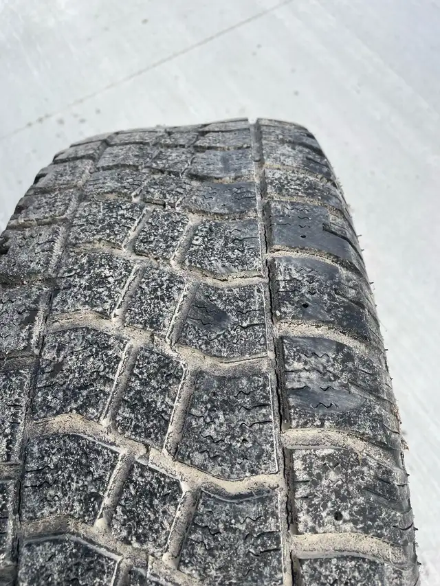 Used winter tires in Tires & Rims in Grand Bend - Image 4