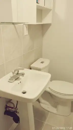 Private Room for Rent in Room Rentals & Roommates in City of Toronto - Image 9