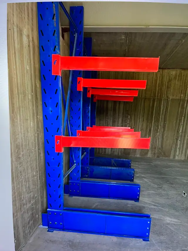 Cantilever rack - heavy duty in Industrial Shelving & Racking in Saskatoon - Image 3