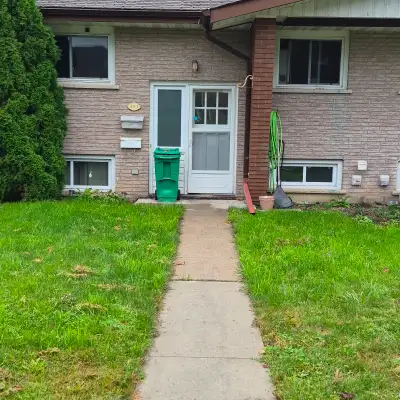 Newly renovated 2 bedroom apartment in North end. Upper unit. Located just off Chemong Road next to...