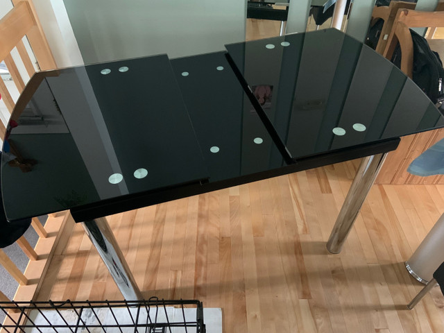 Table de cuisine dans Mobilier de salle à manger et cuisine  à Ville de Québec - Image 2