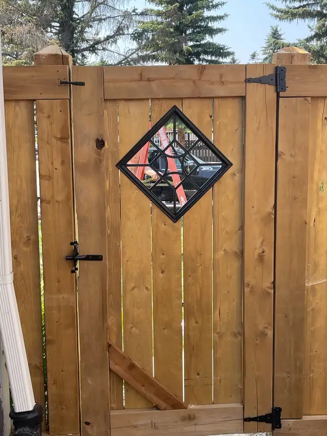 Decks Fences Pergoals Garages FREE ESTIMATES63694109611267124
