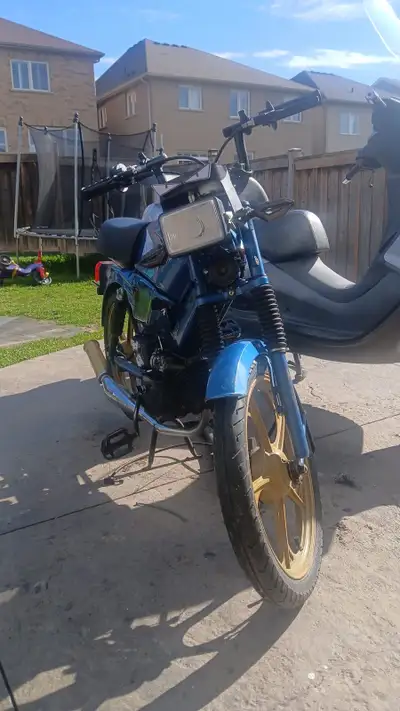 1500 obo Italian made New tires New lights Not to sure the year of the bike Has alway been stored in...