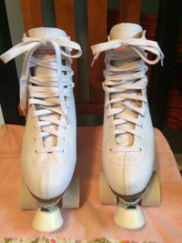 Womens skates size 7