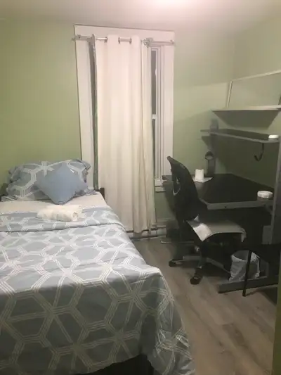 Location location Private room all inclusive fully furnished Right on Henderson Very close to train...