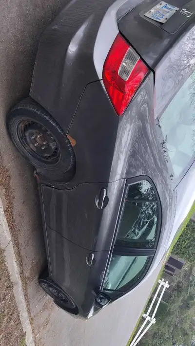Manual.... Need new muffler or welding . All the bulbs works New shocks New back drums New bettery R...