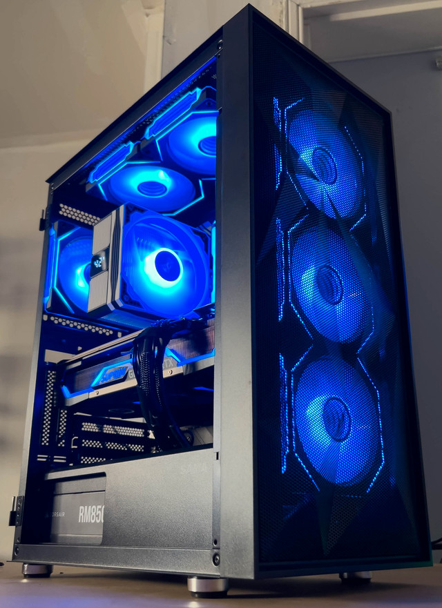Beast Gaming PC - Ryzen 3700X - RTX 3070 - 32GB RAM - 1 TB SSD in Desktop Computers in Oakville / Halton Region