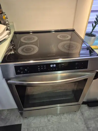 Frigidaire 30" 5.3 Cu. Ft. Fan Convection Freestanding Induction, View more
