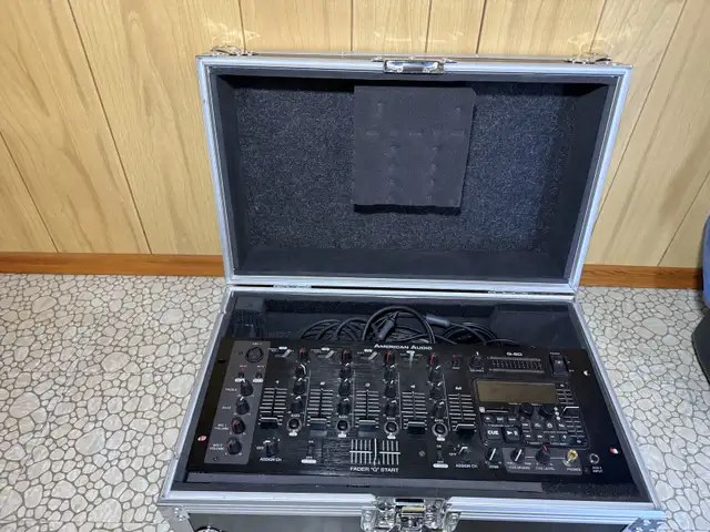 DJ Professional Mixer in Performance & DJ Equipment in Calgary - Image 5