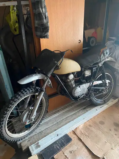 Honda SL 125cc parts bike engine is stuck was hoping some of the parts would fit my project will tra...