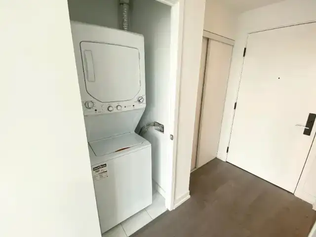 1 Bedroom King&Dufferin-Nov 1-$2,150, Internet & Heat Included in Long Term Rentals in City of Toronto - Image 5