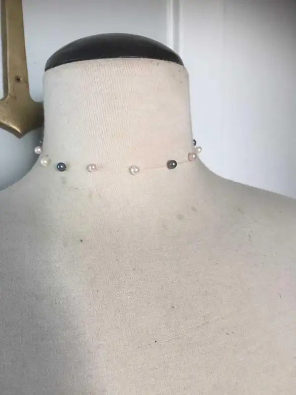 FLOATING PEARL NECKLACE in Jewellery & Watches in City of Montréal - Image 3