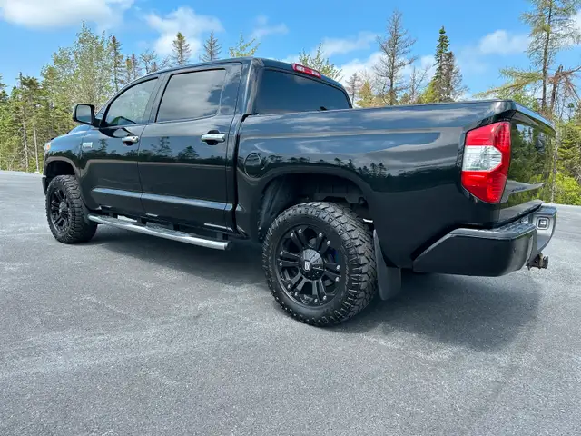 2018 Toyota Tundra Platinum Crewmax dans Autos et camions dans Bedford - Image 4