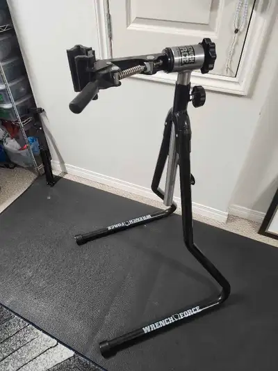 Good for regular bike or Ebike Heavy duty Bike Repair Stand Taradale Ne Location 587 966 9158