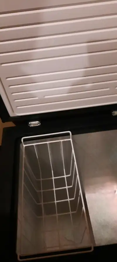 3 cubic foot freezer. Like new.