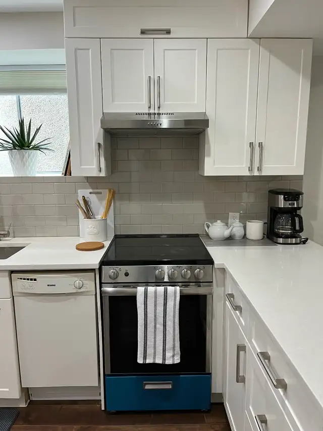 Beautiful and Bright Fully Furnished 2 Bedroom in Long Term Rentals in Vancouver - Image 4