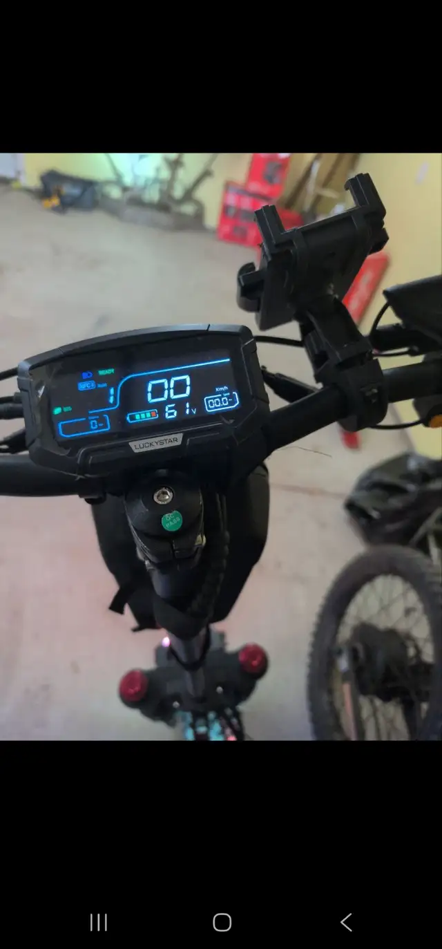 Electric scooter64520000973697121