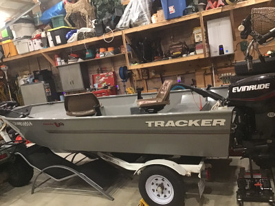 2015 v14’ tracker aluminum boat