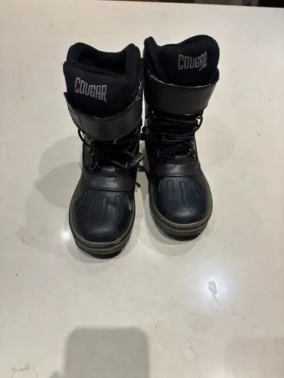 size 4 Winter boots, View more