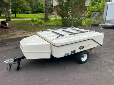 2021 lees-ure lite (SunLite trailers) camper for motorcycle or small car. Excellent, near new condit...