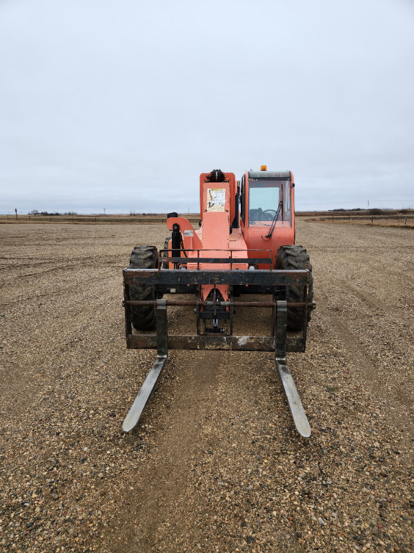 Telehandler for Rent in Heavy Equipment in Saskatoon - Image 4